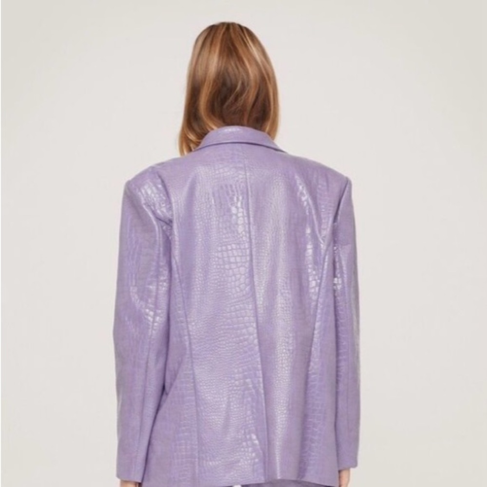Nasty Gal Collection Lilac Faux Leather Croc Embossed Oversized Blazer - Picture 2 of 8